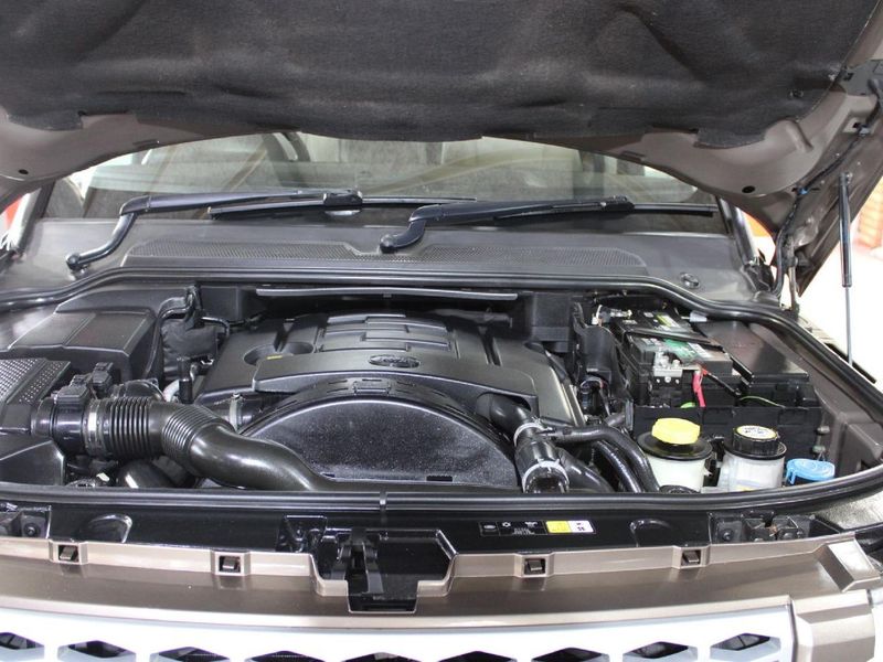 Used Land Rover Discovery 4 SDV6 SE 8SPEED AUTOMATIC 7SEATER 4X4 for