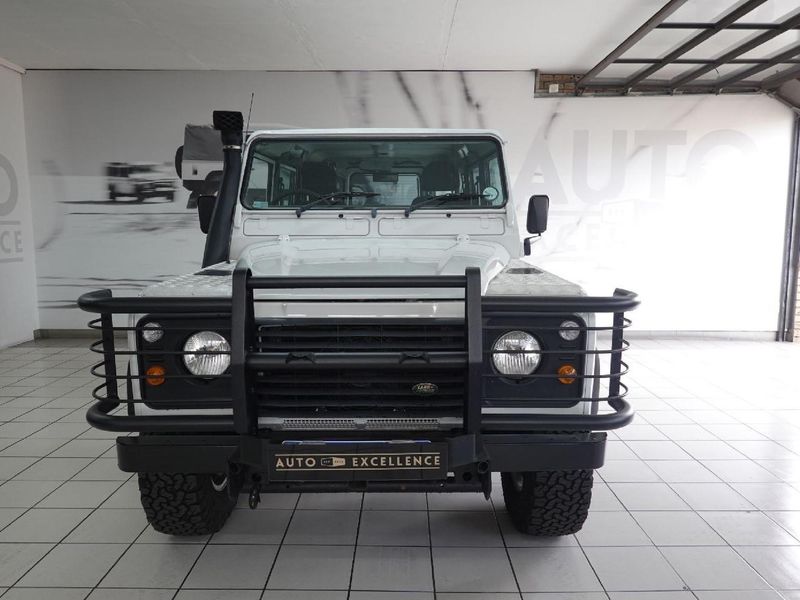 Used Land Rover Defender 110 2.5 TD5 CSW for sale in Gauteng - Cars.co ...