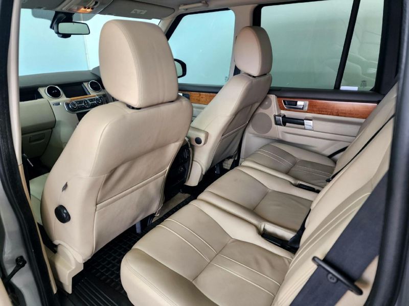 Used Land Rover Discovery 4 3.0 TD SD V6 SE for sale in Gauteng Cars.co.za (ID9790749)