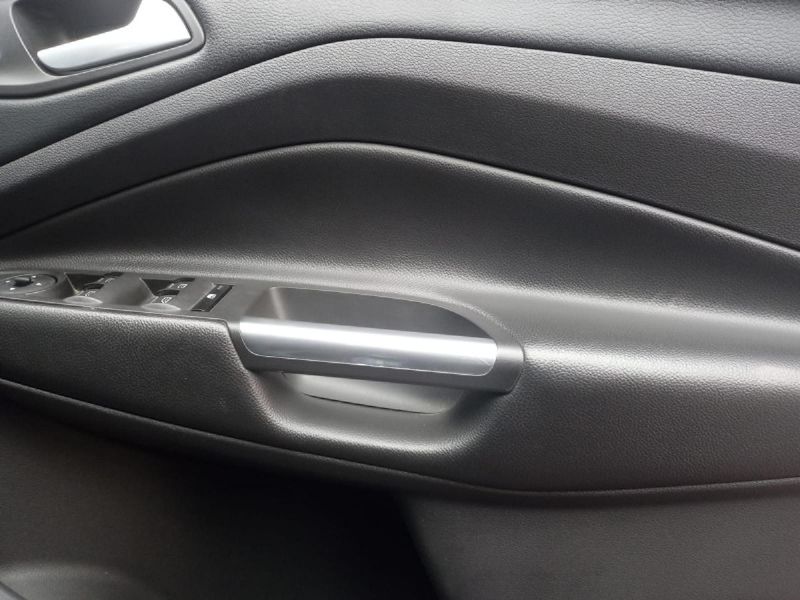 Used Ford Kuga 1.5 TDCi Ambiente for sale in Western Cape Cars.co.za