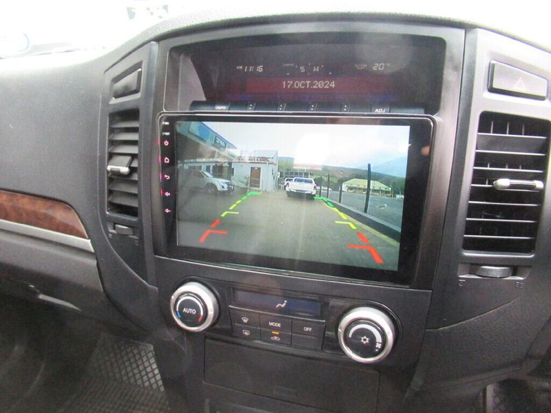 Used Mitsubishi Pajero 3.2 DiDc GLS SWB Auto for sale in Western Cape