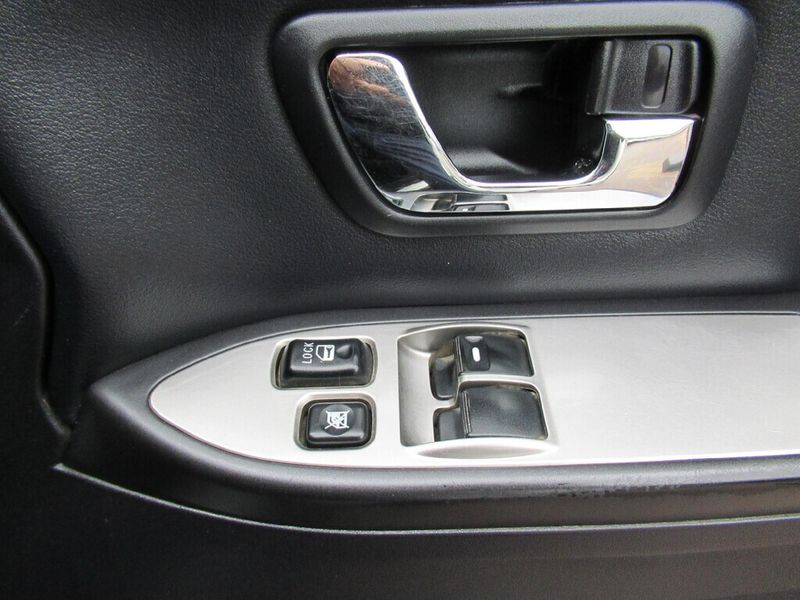 Used Mitsubishi Pajero 3.2 DiDc GLS SWB Auto for sale in Western Cape