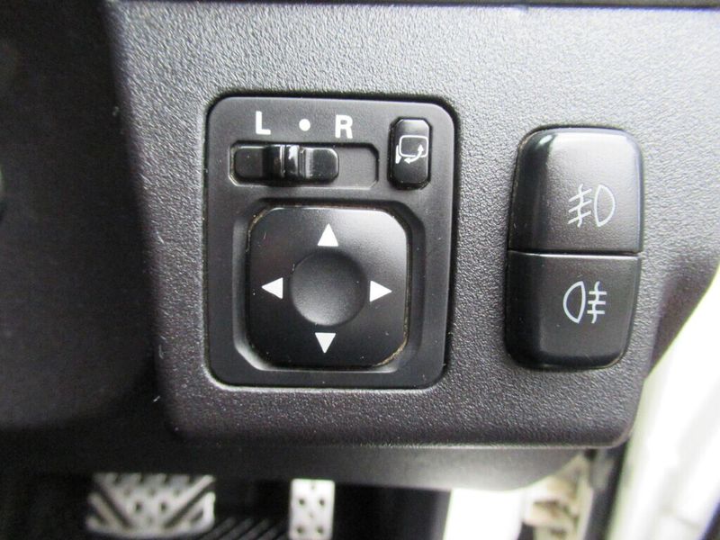 Used Mitsubishi Pajero 3.2 DiDc GLS SWB Auto for sale in Western Cape