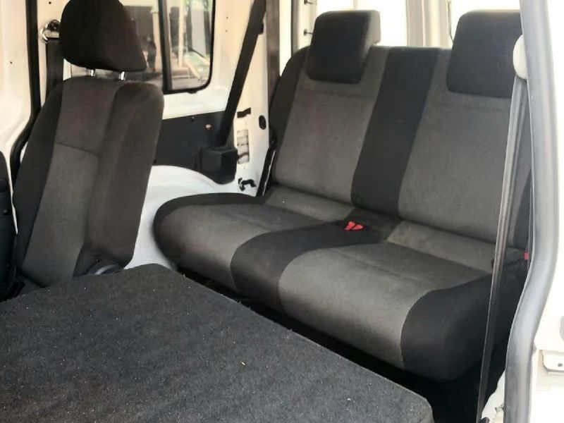 Used Volkswagen Caddy 4 CrewBus 1.6i 7seatrELECTRICIANPLUMBERS DREAM