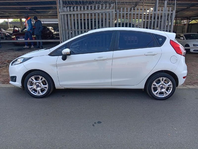 Used Ford Fiesta 1.0 EcoBoost Titanium Auto 5dr for sale in Gauteng