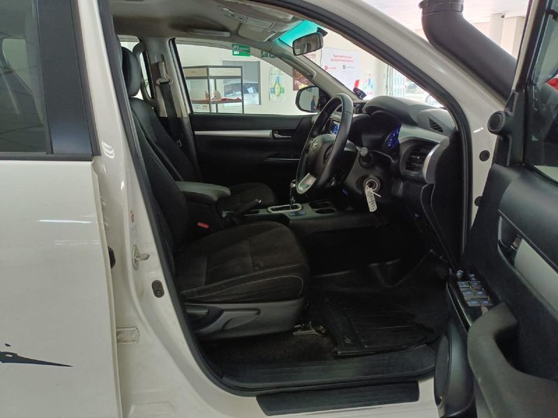 Used Toyota Hilux 4.0 V6 Raider 4x4 DoubleCab Auto for sale in Gauteng