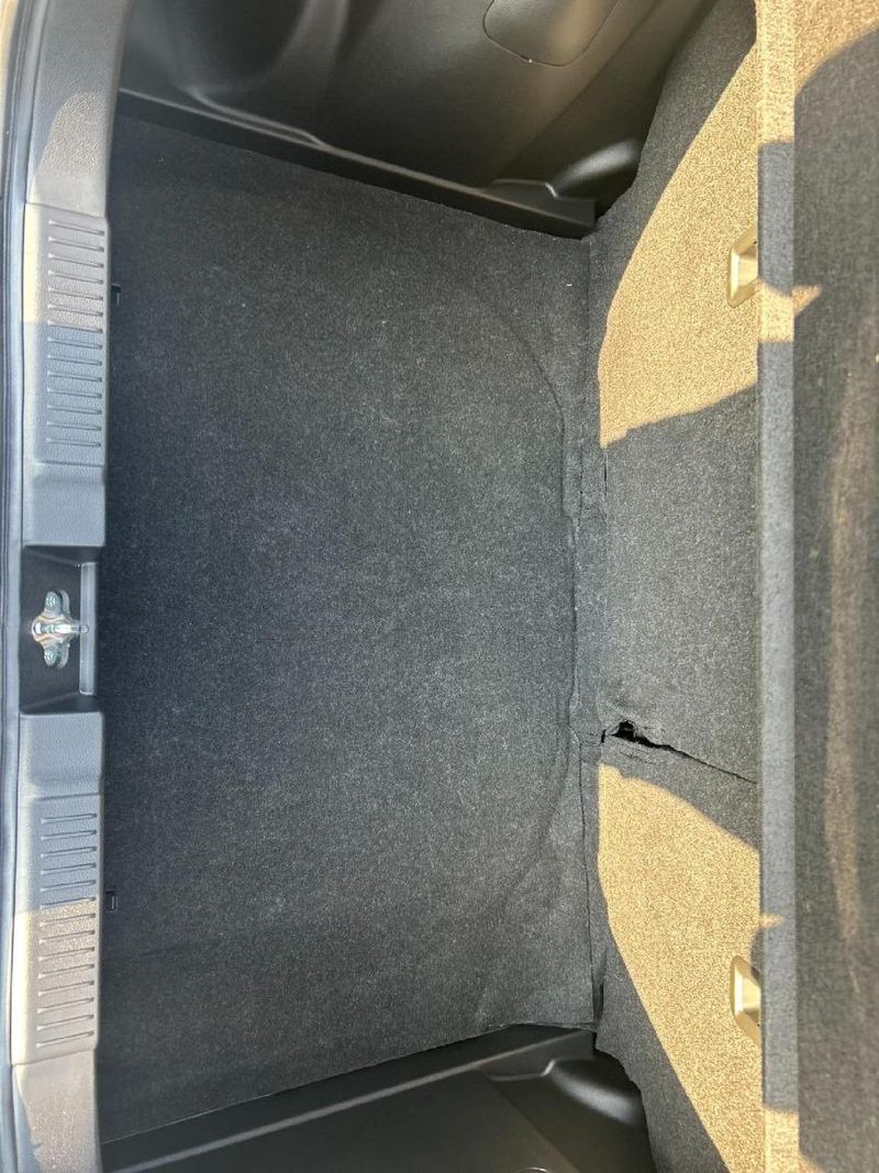 Used Suzuki Swift 1.2 GLX Auto for sale in Gauteng Cars.co.za (ID