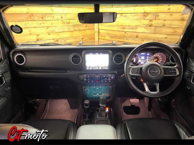 Used Jeep Wrangler Unlimited Sahara 3.6 V6 for sale in Gauteng Cars