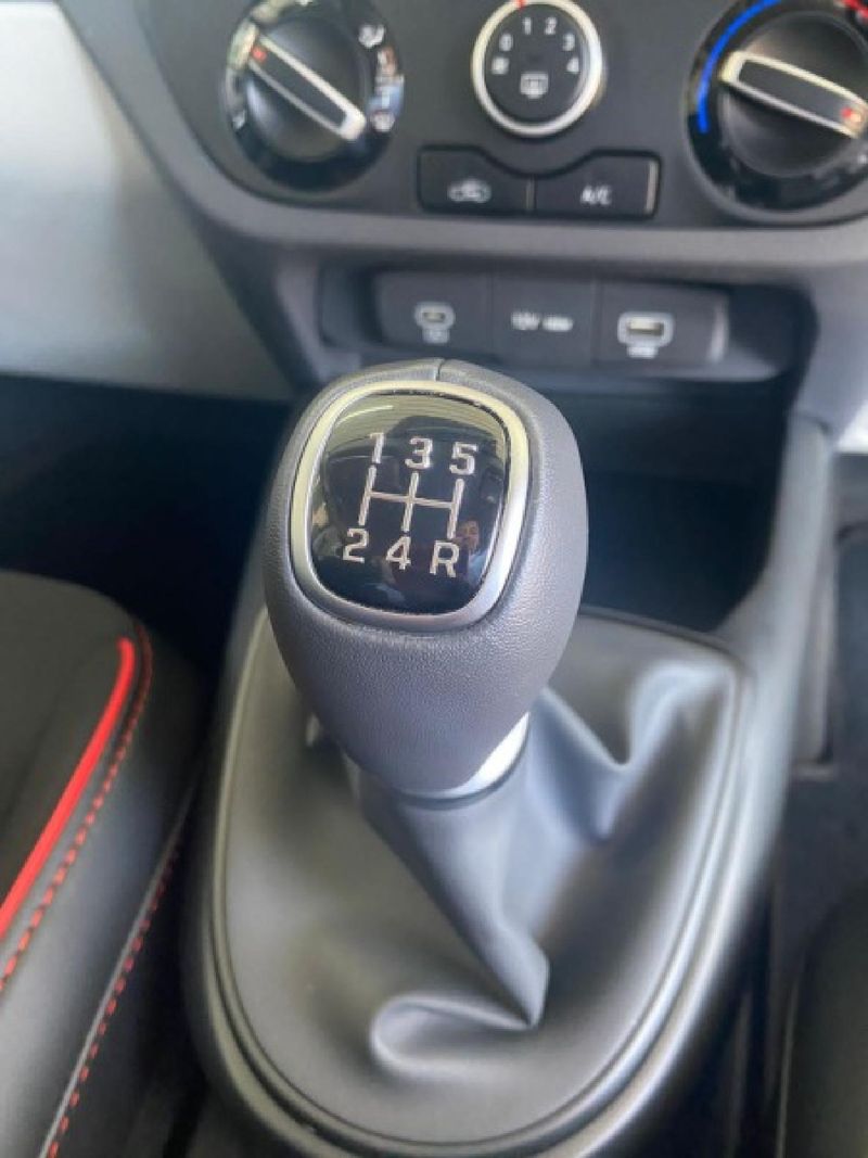 Used Hyundai Grand i10 1.2 Fluid Sedan for sale in Kwazulu Natal Cars