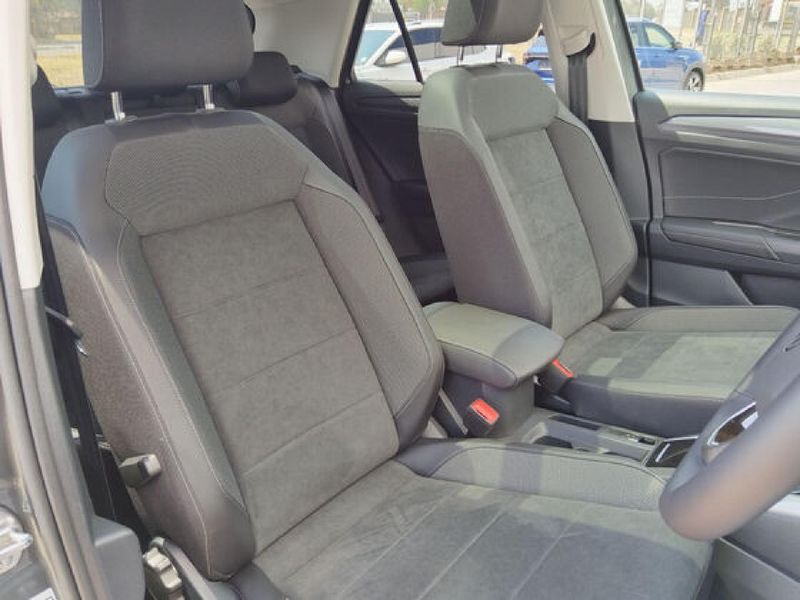 New Volkswagen TRoc 1.4 TSI Design Auto for sale in Gauteng Cars.co