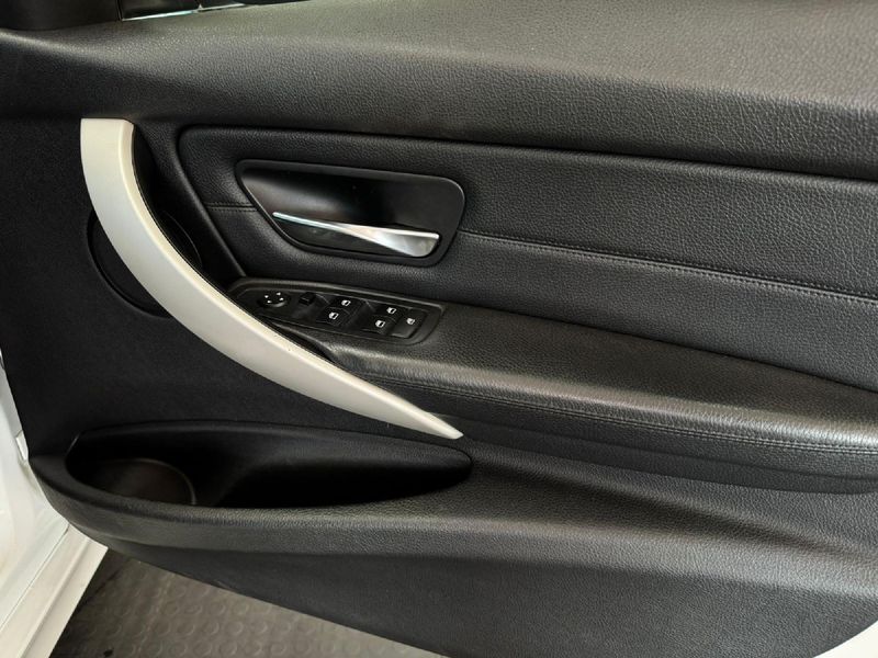 Used BMW 3 Series 316i Auto for sale in Gauteng Cars.co.za (ID9793954)