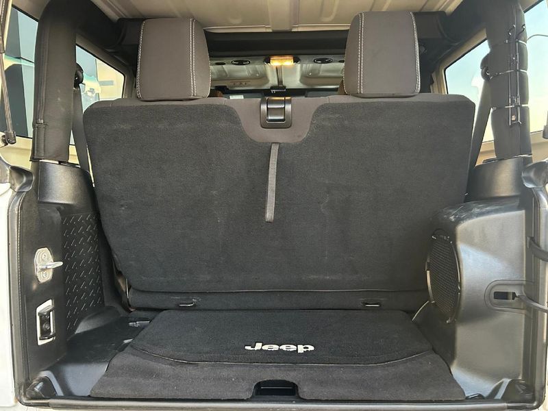 Used Jeep Wrangler 3.6 V6 Sahara 2dr Auto for sale in Gauteng Cars