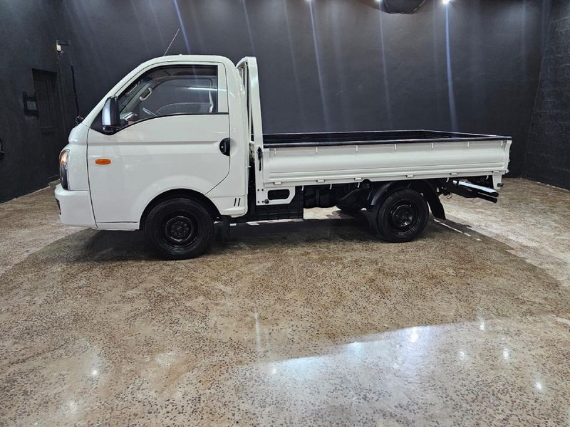 Used Hyundai H100 Bakkie 2.6D Dropside for sale in Kwazulu Natal Cars