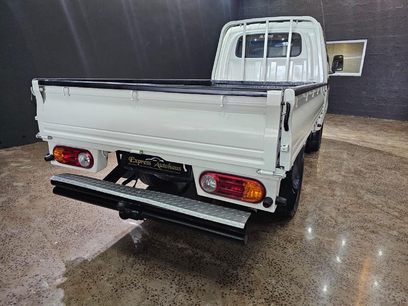 Used Hyundai H100 Bakkie 2.6D Dropside for sale in Kwazulu Natal Cars