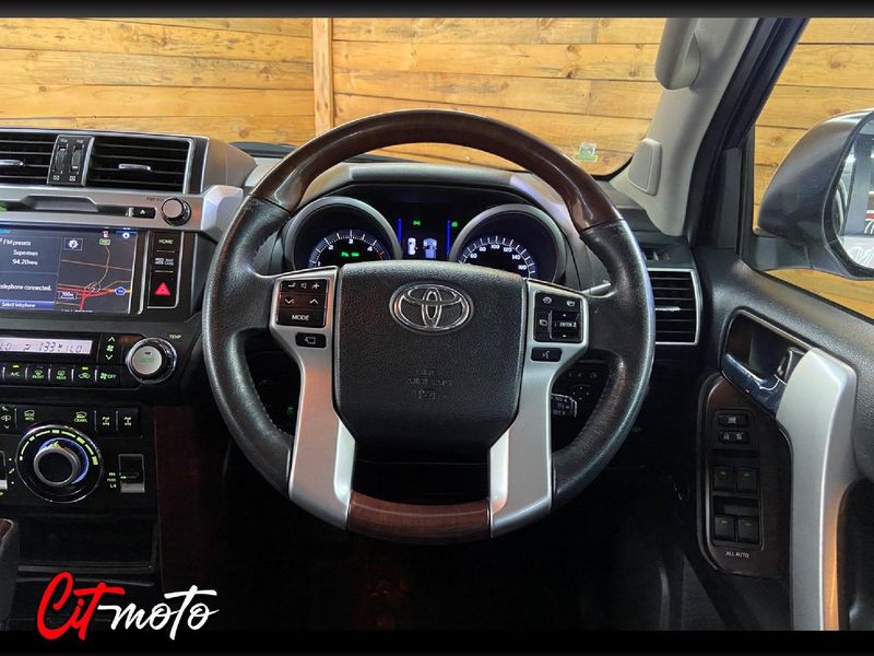 Used Toyota Land Cruiser Prado 3.0 TDI VX Auto for sale in Gauteng