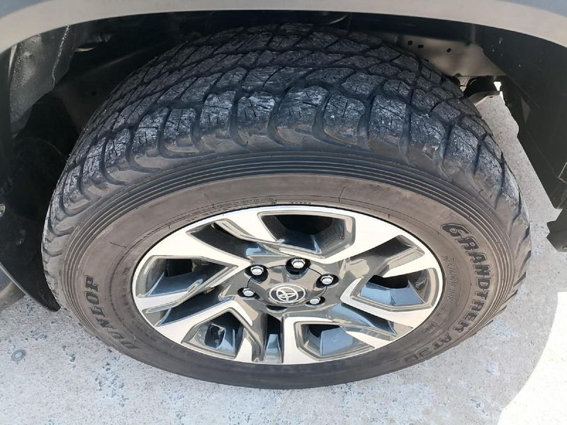 Used Toyota Hilux 2.4GD6 AUTO DOUBLE CAB for sale in Gauteng Cars.co