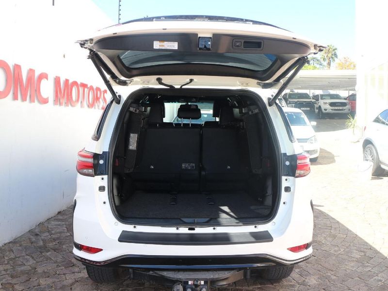 Used Toyota Fortuner 2.8 GD6 Raised Body Auto for sale in Gauteng