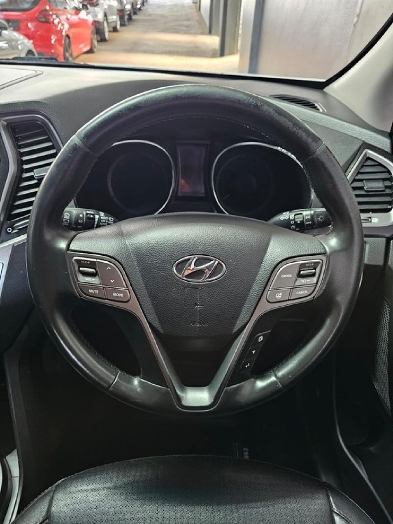 Used Hyundai Santa Fe R2.2 AWD Elite 7seat Auto for sale in Gauteng Cars.co.za (ID9805963)