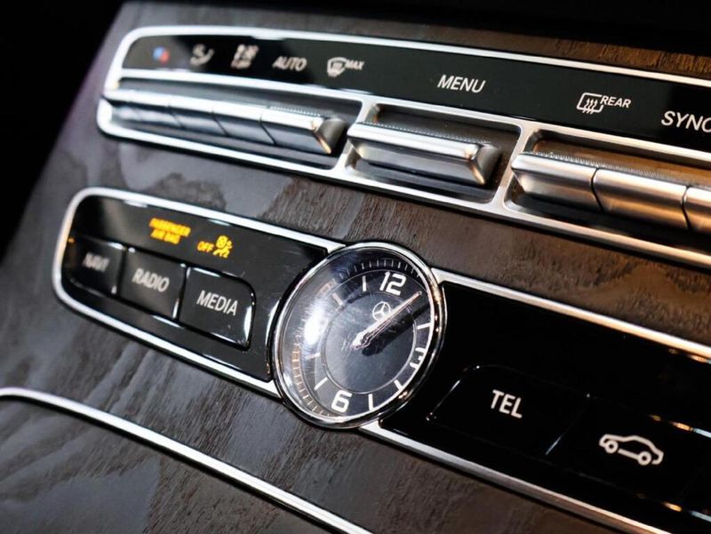 Used MercedesBenz EClass E 220d Cabriolet for sale in Gauteng Cars