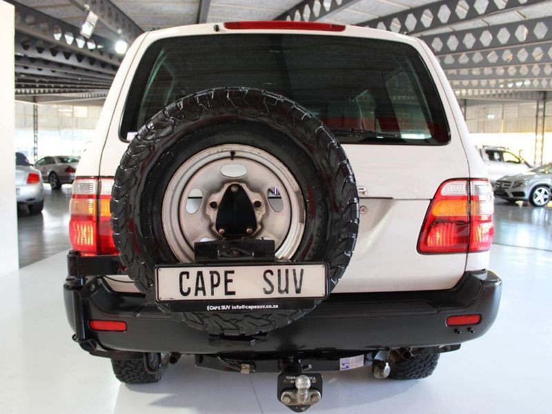 Used Toyota Land Cruiser 100 105 GX 4.2 DIESEL 5SPEED MANUAL 4X4 for