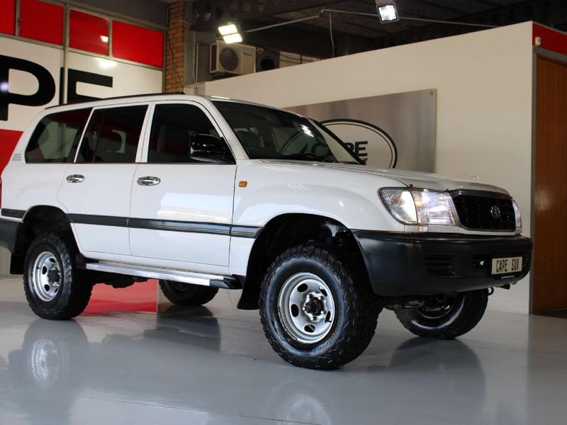 Used Toyota Land Cruiser 100 105 GX 4.2 DIESEL 5SPEED MANUAL 4X4 for