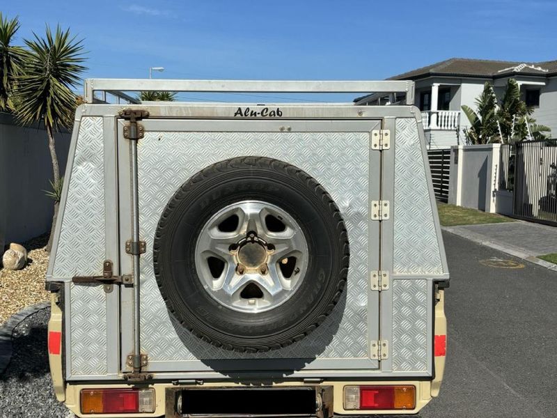 Used Toyota Land Cruiser 79 4.5 D DoubleCab for sale in Western Cape