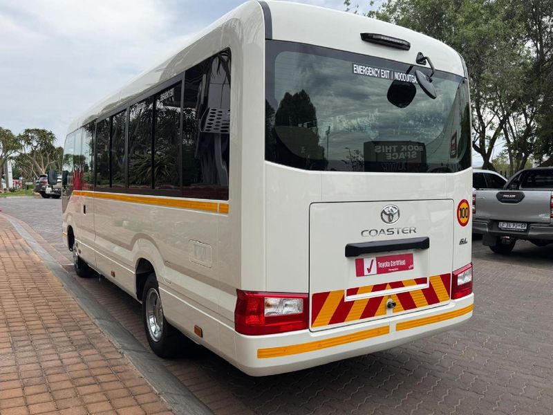 Used Toyota Coaster 2.8D GL Auto 23 Seater for sale in Gauteng - Cars ...
