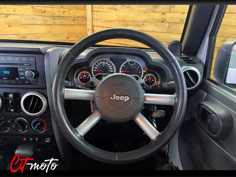 Used Jeep Wrangler Unlimited 2.8 CRD Sahara Auto for sale in Gauteng ...