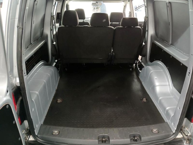 Used Volkswagen Caddy Maxi 2.0 Tdi (81kw) Crewbus Panel Van For Sale In 