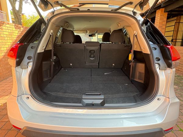 2021-Nissan-X-Trail-25-Acenta-Plus-4x4-Auto-7-seat image:2