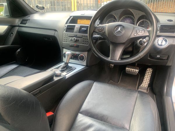2012-Mercedes-Benz-C-Class-C-200-BE-Avantgarde image:5