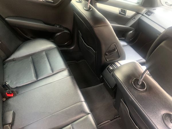 2012-Mercedes-Benz-C-Class-C-200-BE-Avantgarde image:6