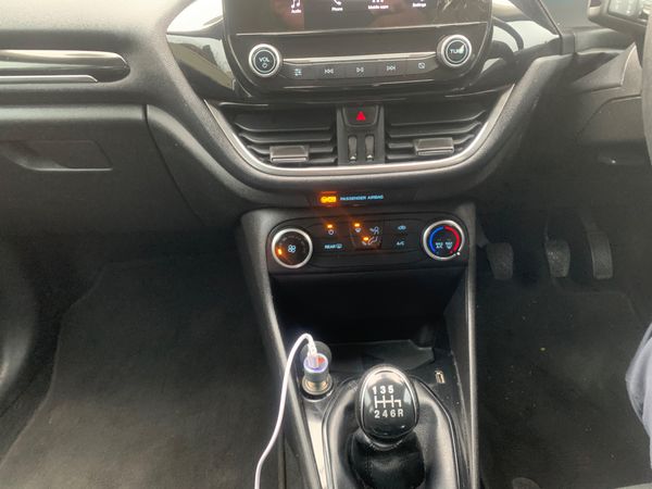 2019-Ford-Fiesta-10-EcoBoost-Trend-5-dr image:9
