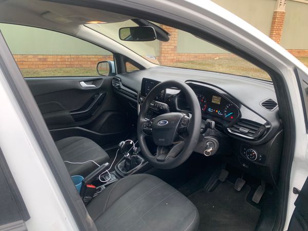2019-Ford-Fiesta-10-EcoBoost-Trend-5-dr image:7