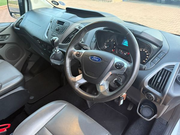 2019-Ford-Tourneo-Custom-LTD-22-TDCi-SWB-114kW image:8