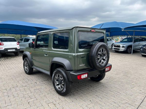 2026-Suzuki-Jimny-15-GLX image:4