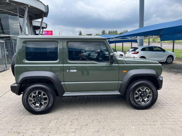 2026-Suzuki-Jimny-15-GLX image:7
