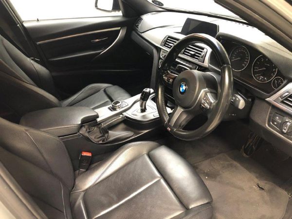 2016-BMW-3-Series-320i-M-Sport-Auto image:6