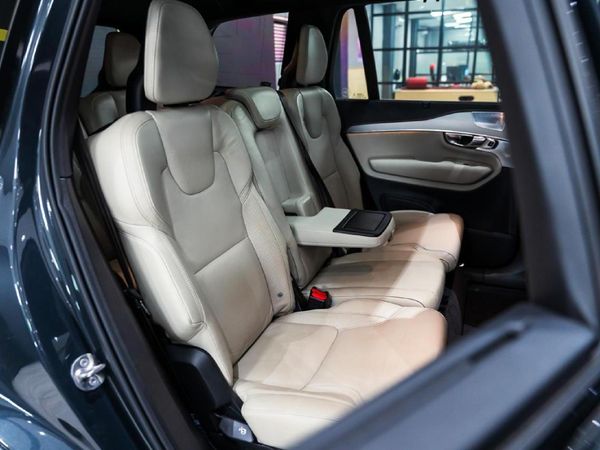 2022-Volvo-XC90-B6-Ultimate-Dark-AWD-Mild-Hybrid image:21
