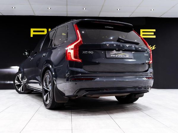 2022-Volvo-XC90-B6-Ultimate-Dark-AWD-Mild-Hybrid image:6