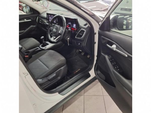 2020-Kia-Seltos-15D-EX image:6