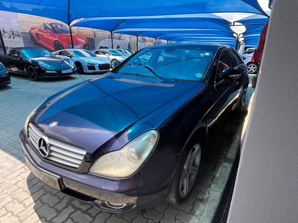 2005-Mercedes-Benz-CLS-500 image:5