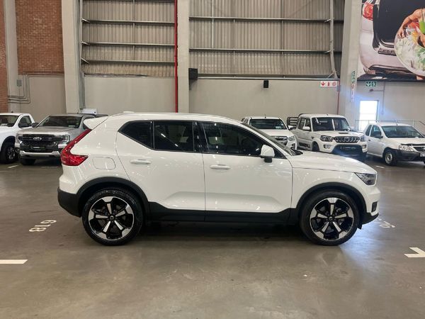 2019-Volvo-XC40-T5-Momentum-AWD image:11