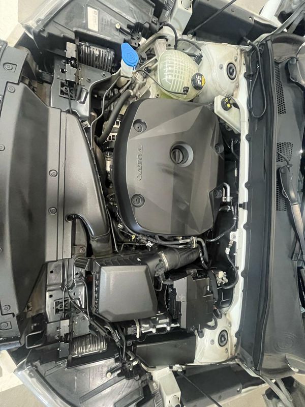 2019-Volvo-XC40-T5-Momentum-AWD image:4