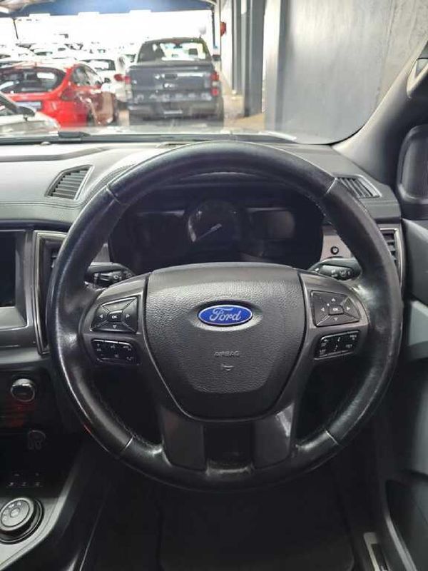2019-Ford-Everest-32-TDCi-LTD-4x4-Auto image:8