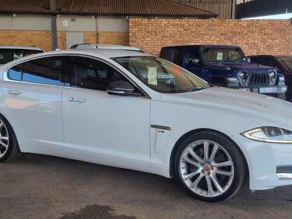 2013-Jaguar-XF-30-D-S-Premium-Luxury image:1