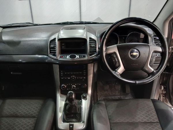 2014-Chevrolet-Captiva-24-LT-Auto image:10