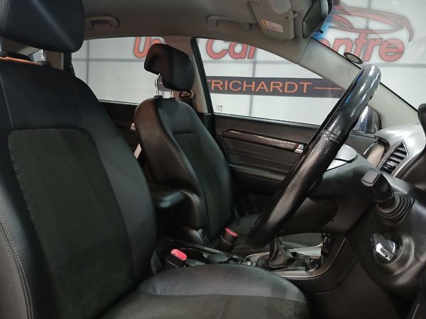 2014-Chevrolet-Captiva-24-LT-Auto image:8