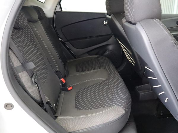 2018-Renault-Captur-12T-Dynamique-5-dr-88kW image:17
