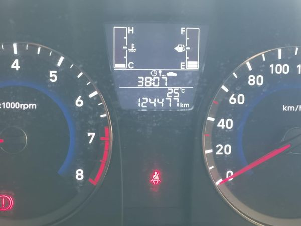 2018-Hyundai-Accent-16-GL-Motion image:5